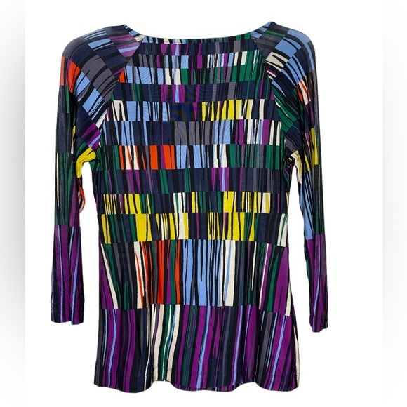 BCBGMaxAzria Twist Front Geo Print Top - Picture 2 of 5